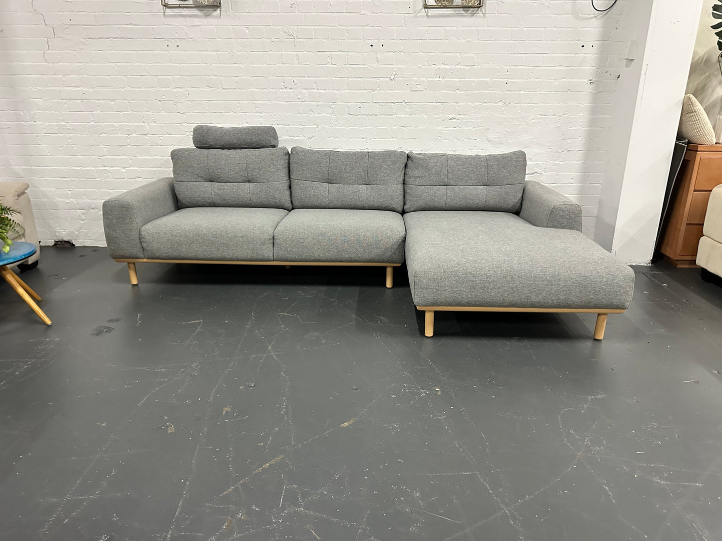 OZ Design L Shape Sofa – Grey | Excellent Condition | Steam Cleaned