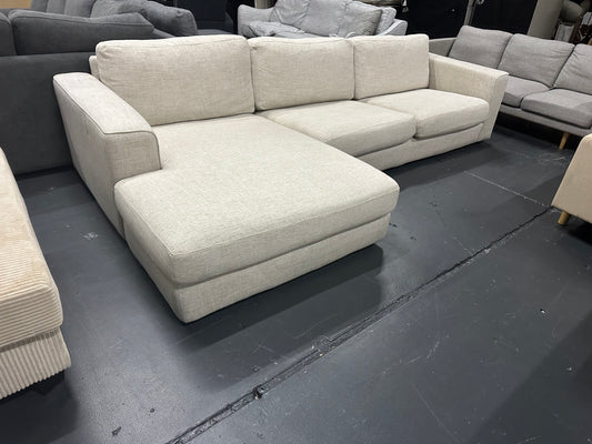 ✨ NICK SCALI DESIGNER L SHAPE SOFA ✨