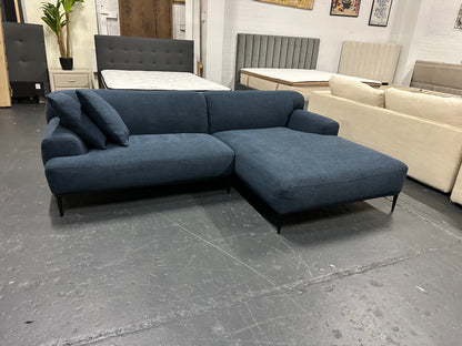 🔥 🛋️ Brosa Designer Chaise Lounge – Modern Luxury! 💙 🔥