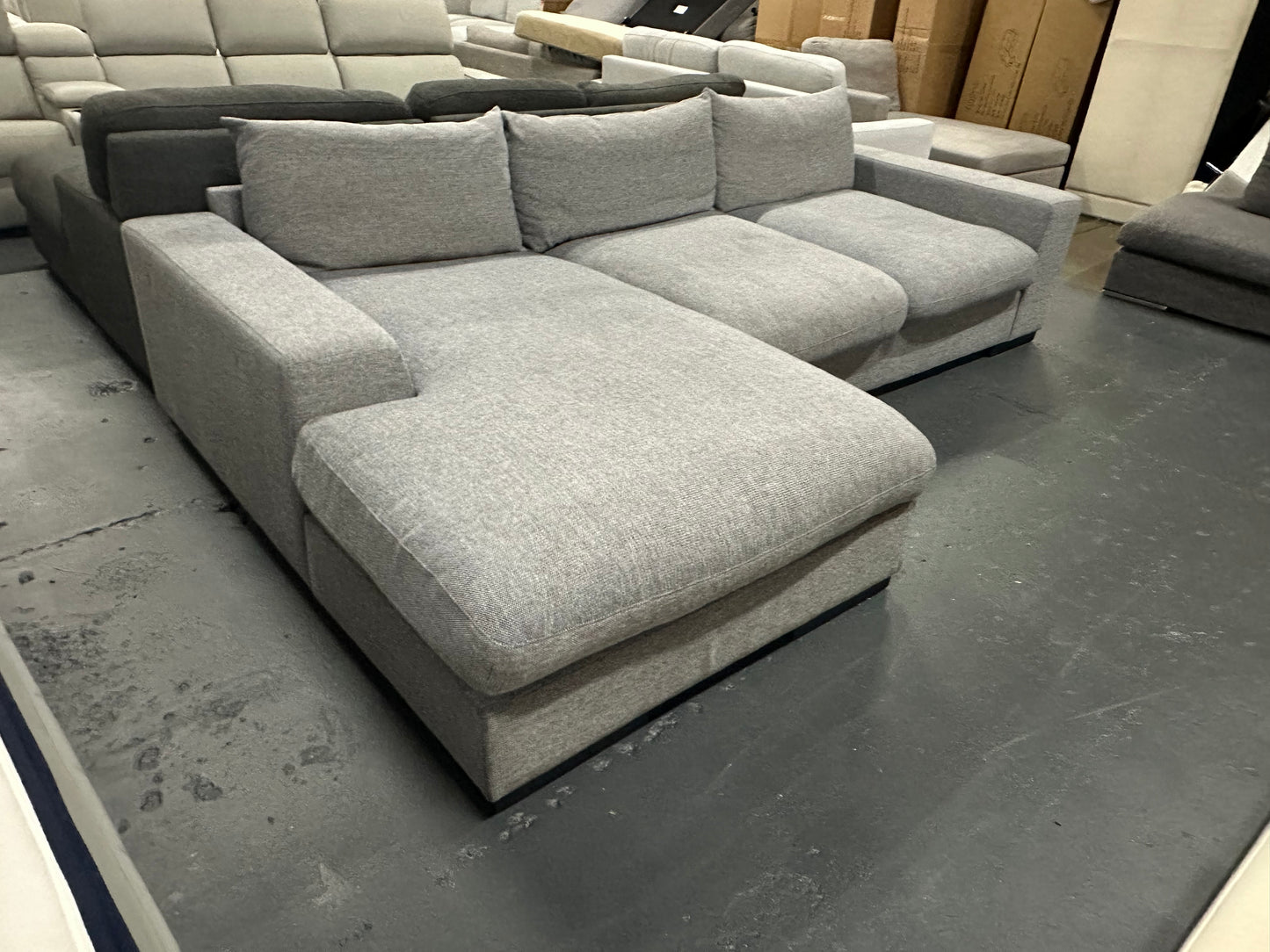 🔥 PREMIUM L SHAPE SOFA – AS NEW CONDITION! PROFESSIONALLY STEAM CLEANED FEATHER FILLED CUSHIONS🔥