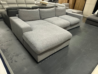 🔥 PREMIUM L SHAPE SOFA – AS NEW CONDITION! PROFESSIONALLY STEAM CLEANED FEATHER FILLED CUSHIONS🔥
