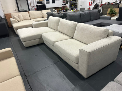 ✨ NICK SCALI DESIGNER L SHAPE SOFA ✨