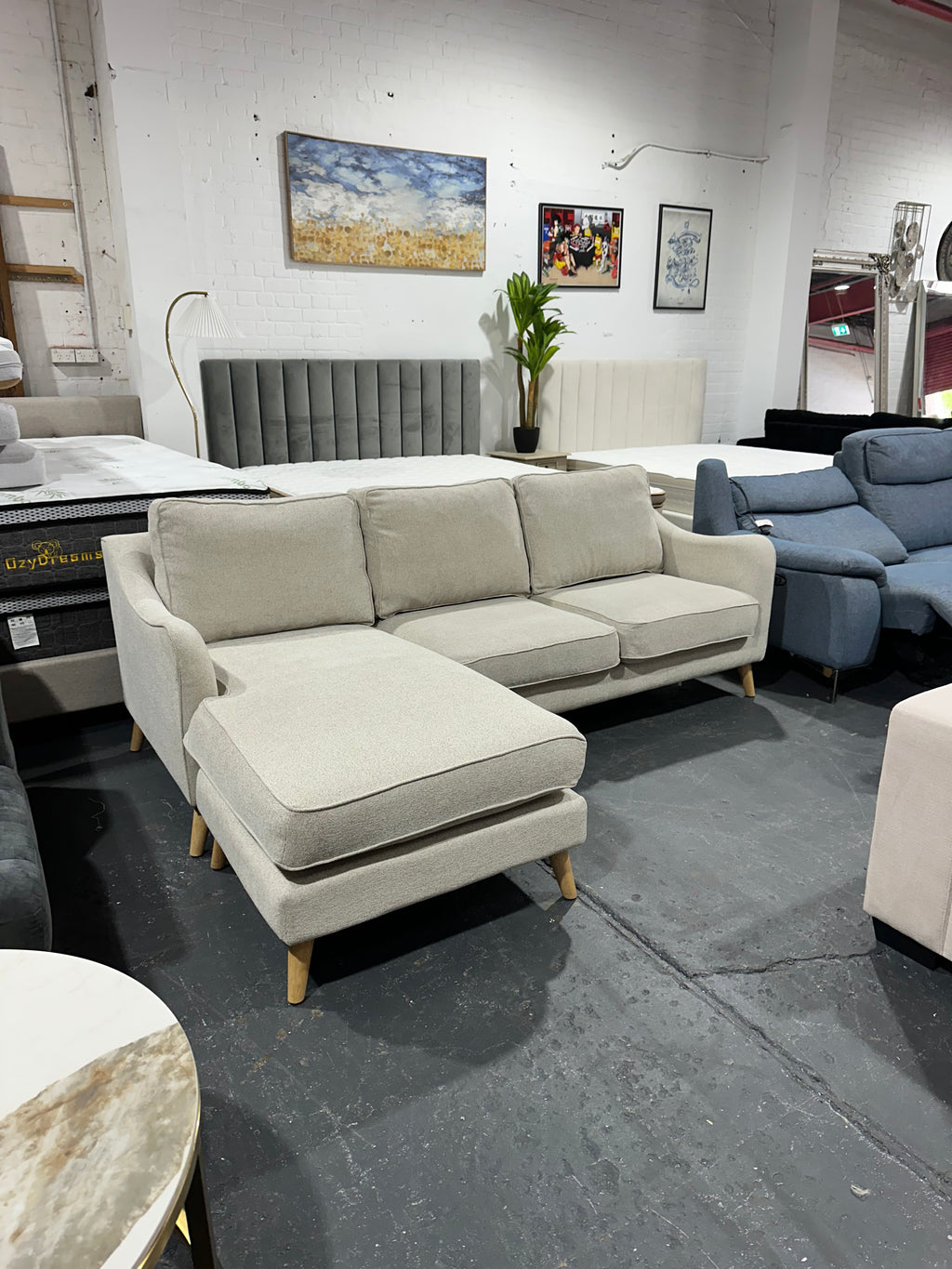 ✨ Freedom Furniture – Maddox Reversible Chaise Sofa | As New | $750 ✨
