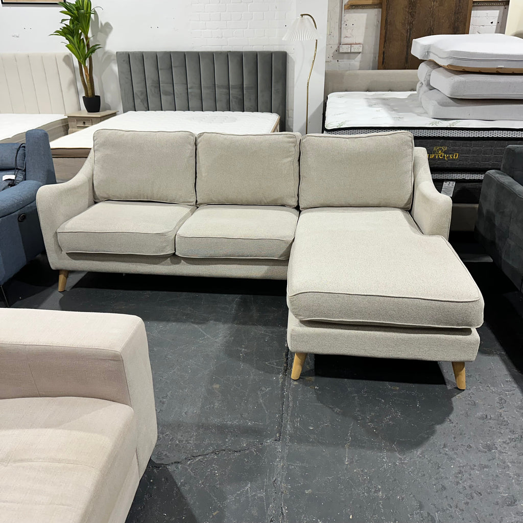 ✨ Freedom Furniture – Maddox Reversible Chaise Sofa | As New | $750 ✨