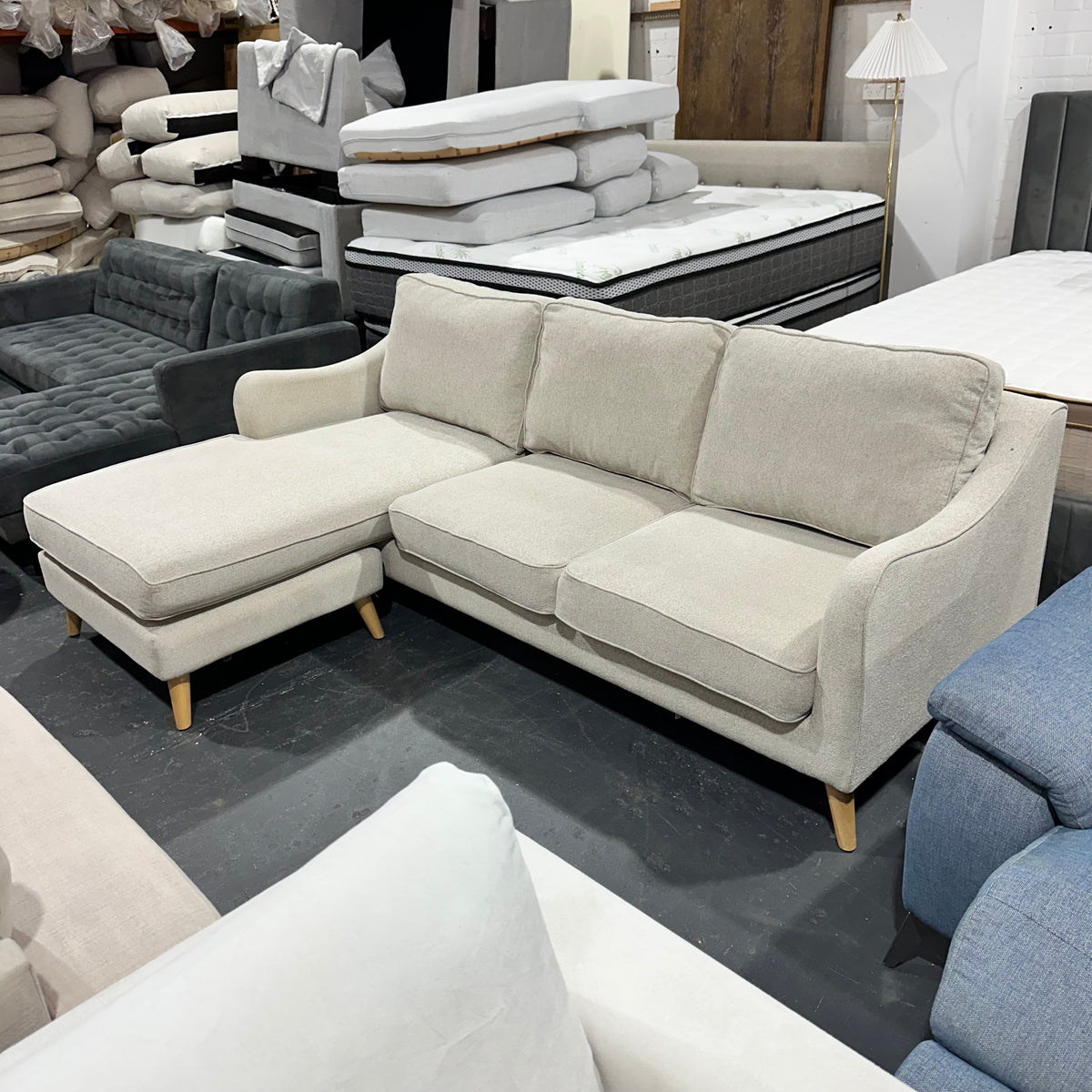 ✨ Freedom Furniture – Maddox Reversible Chaise Sofa | As New | $750 ✨