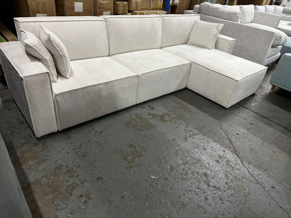Carelli Reversible Chaise Sofabed & Queen Bed Set