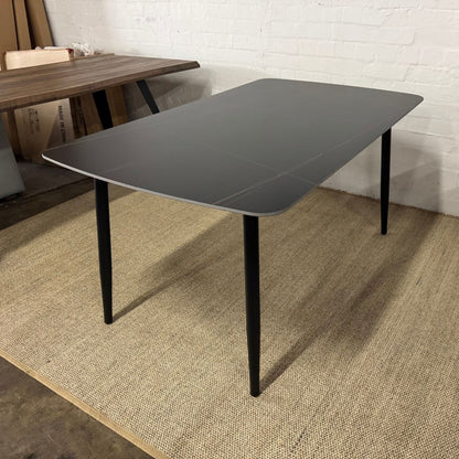 Dineux Dining Table