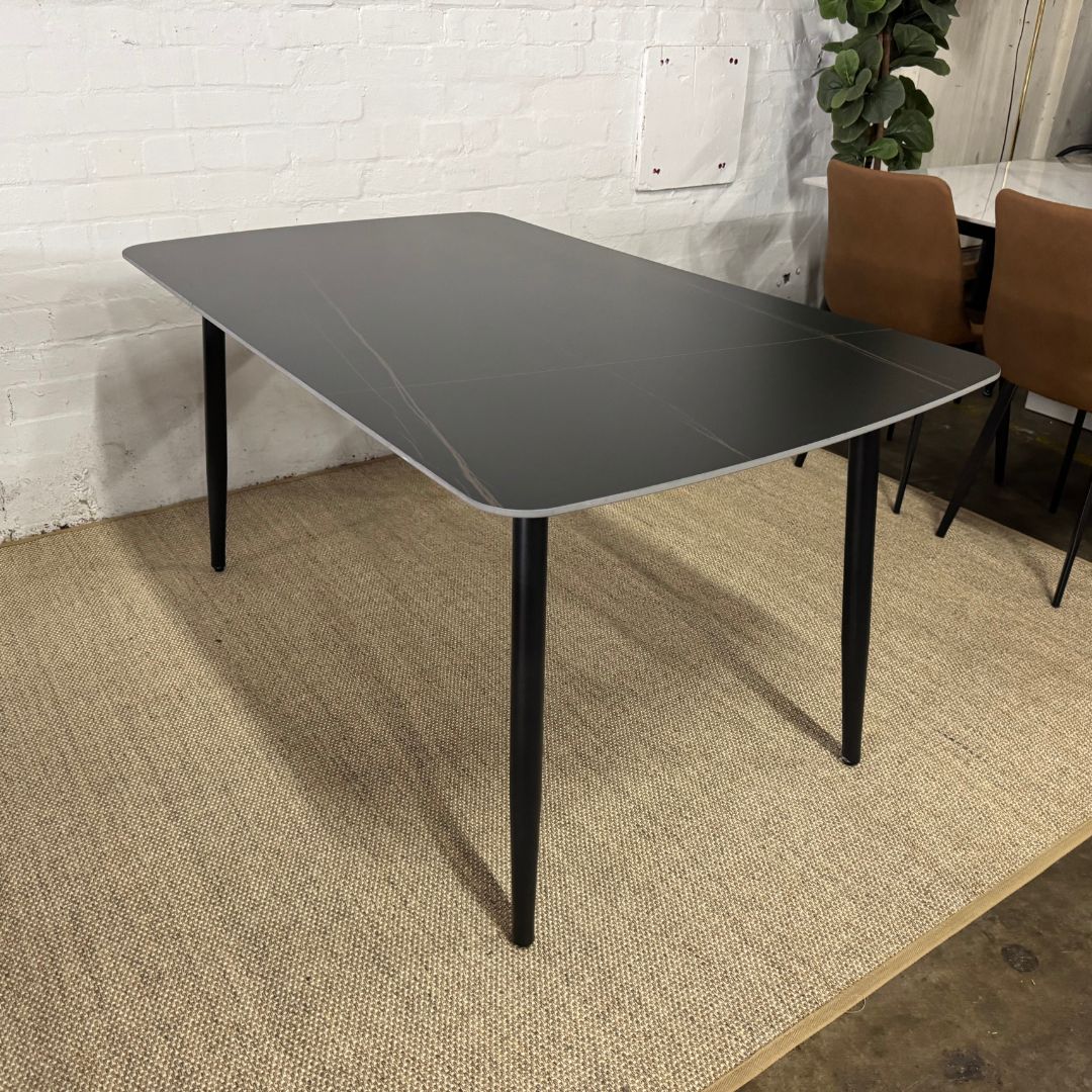 Dineux Dining Table