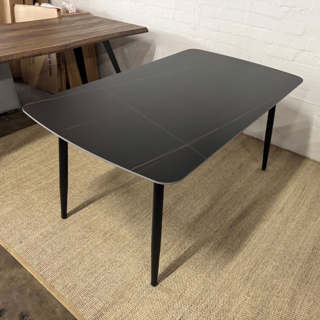 Dineux Dining Table